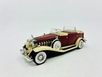 PRE WAR: Three 1:32 scale models including a 1932 Cadillac Phaeton V16 by Signature Models, a 1932 Chevrolet Phaeton and a 1932 Chevrolet Coupe by Motor Museum Mint [Location: Sydney] - 2