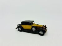 MATCHBOX: Three Matchbox Models of Yesteryear 1:43 scale models including the 1930 Packard Victoria and the 1931 Stutz Bearcat. [Location: Sydney] - 6