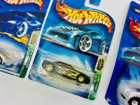 HOT WHEELS: A quantity of 6 Hot Wheels models from the Treasure Hunt series [Location: Sydney] - 3