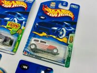 HOT WHEELS: A quantity of 6 Hot Wheels models from the Treasure Hunt series [Location: Sydney] - 4