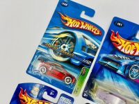 HOT WHEELS: A quantity of 6 Hot Wheels models from the Treasure Hunt series [Location: Sydney] - 4