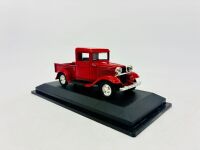 FORD: Three 1:43 scale Ford models by Yat Ming Road Signature including the 1957 Ranchero, 1953 F-100 and 1934 Pick Up - 4