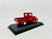 FORD: Three 1:43 scale Ford models by Yat Ming Road Signature including the 1957 Ranchero, 1953 F-100 and 1934 Pick Up - 5