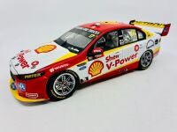 FORD: A 1:18 scale model by Classic Carlectables of the #17 Shell V-Power Racing Ford FG-X Falcon driven by Scott Pye and Tony D'Alberto in the 2016 Supercheap Auto Bathurst 1000 [Location: Sydney] - 2