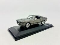 SHELBY: A 1:43 scale model by Road Signature of the 1967 Shelby GT500, complete with original packaging [Location: Sydney] - 3