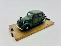 FIAT: Two models of different scales including a 1:43 scale Fiat 508 Berlina by Brumm and a 1:76 scale Austin A90 Atlantic by Oxford [Location: Sydney] - 5