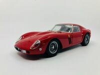 FERRARI: A 1:18 scale model of the 250 GTO by Kyosho, in original packaging - 2