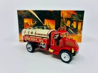 MATCHBOX YESTERYEAR: Two Matchbox Models of Yesteryear 'Fire Engine' series 1:43 scale models, both complete with original packaging [Location: Sydney] - 8