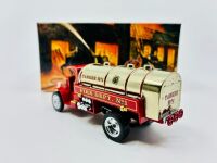 MATCHBOX YESTERYEAR: Two Matchbox Models of Yesteryear 'Fire Engine' series 1:43 scale models, both complete with original packaging [Location: Sydney] - 9