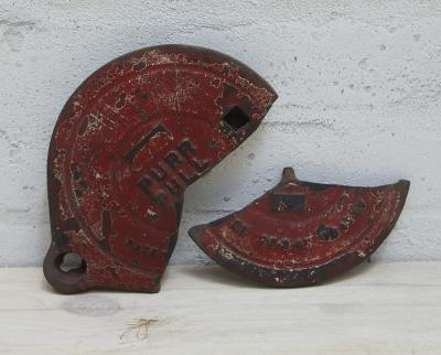 PURR PULL: c1947 cast iron service station underground tank filler cover plate with Purr Pull lettering, 24x20cm.