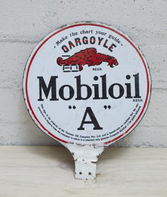 MOBILoil: An original enamel Gargoyle Mobiloil Grade A sign, 28x23cm.