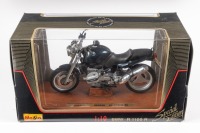 BMW: A Maisto 1:10 scale BMW R 1100 R, #31601, in original box