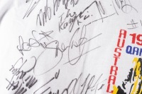 AUSTRALIAN MOTOGP: A signed T-Shirt promoting the 1998 Australian MotoGP, signed by various riders including Valentino Rossi among others - 6