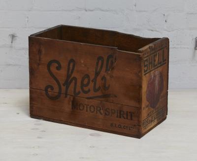 SHELL: A Shell Motor Spirit timber crate for 2 x 4 gallon drums, 53x27cm.