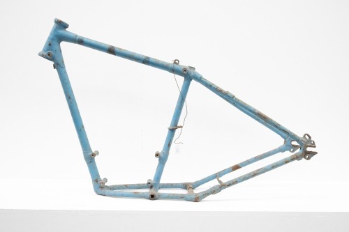 VELOCETTE: A circa 1937 Velocette rigid MAC / MOV frame, number 'MD6975'