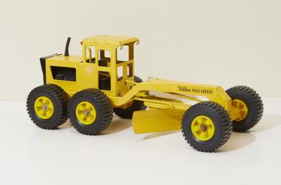 TONKA: c1960-1970's tin Road Grader, 44cm long.