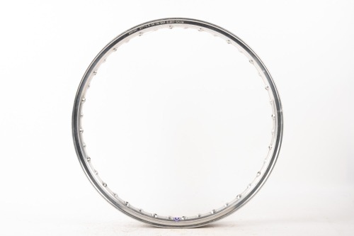 AKRONT RIM: A new Akront alloy 21 inch, 40 spoke rim