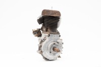 BSA: A BSA C10 engine, turns over - 4