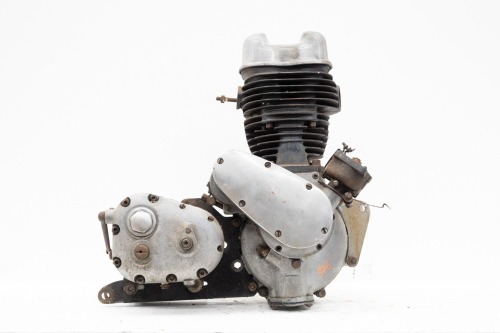 BSA: A BSA C11 G 250cc motor with dynamo & gearbox