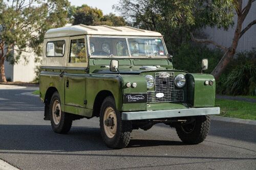 28 · 1965 Land Rover 88 SWB Series IIA [Location: Melbourne]