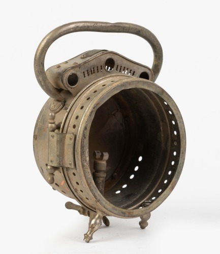 LAMP: An early 1900s lamp, branded Hella (Pat No. 4310/06) No. 558, possibly a carry lamp, lens width 10.5cm