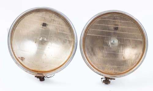 CHEVROLET: Two large circa 1920s Chevrolet headlights, lens diameter 22cm, ribbed glass lens