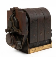 BOSCH: A 1910s Bosch Type D4 four cylinder magneto, turns