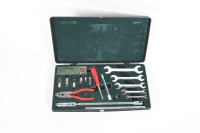 JAGUAR: A circa 1970s or 1980s Jaguar tool kit, appears complete with green felt fitted interior, possibly to suit XJS, XJ6, XJ12 or XJ40 - 2