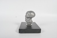 SKULL KNOB: An alloy human skull gear knob affixed to timber base, knob 7cm high - 4