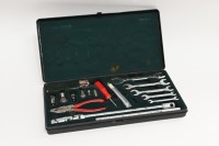 JAGUAR: A circa 1970s or 1980s Jaguar tool kit, appears complete with green felt fitted interior, possibly to suit XJS, XJ6, XJ12 or XJ40 - 2