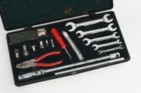 JAGUAR: A circa 1970s or 1980s Jaguar tool kit, appears complete with green felt fitted interior, possibly to suit XJS, XJ6, XJ12 or XJ40 - 3