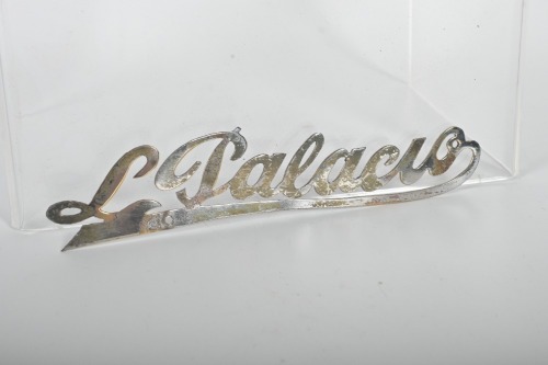COACHBUILDER TAG: A circa 1920s or 1930s 'L. Palacio' Italian coachbuilders script badge, 15cm long