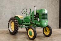 JOHN DEERE LA TRACTOR