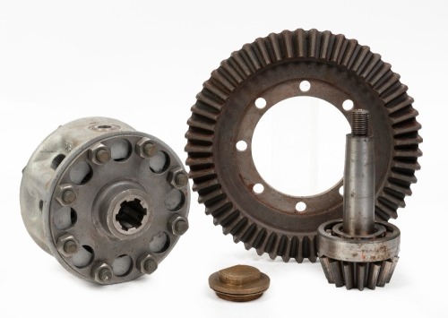 BENTLEY: A Bentley '2 star' differential centre, crown wheel (53 teeth) & pinion (15 teeth), believed to suit 3 Litre model