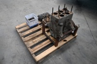 LANCIA: A Lancia Lambda Tipo 79, eight series engine, stamped with number '8859', block, sump & flywheel with matching numbers - 2