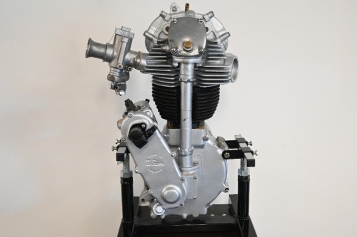 VELOCETTE: A c1938/39 Velocette OHC 350cc KSS engine, assembled for static display, comes with TT carburettor, tachometre drive, magneto, along with a box of internal parts
