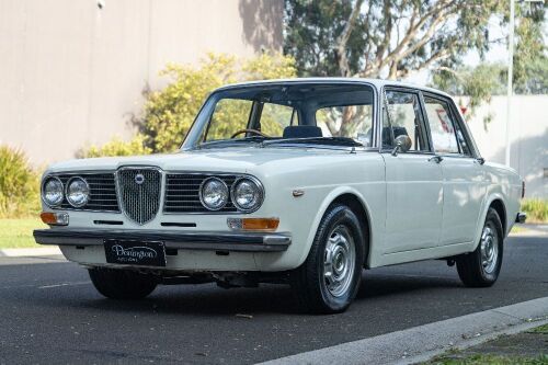 32 · 1971 Lancia Flavia 2000 Berlina sedan [Location: Melbourne]