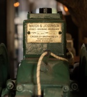 CROSSLEY: An early Type PH105 2 1/2 HP Crossley Brothers stationary engine, with distributors plaque "Waugh & Joseph, Brisbane - Sydney - Melbourne - 5