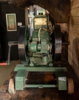 CROSSLEY: An early Type PH105 2 1/2 HP Crossley Brothers stationary engine, with distributors plaque "Waugh & Joseph, Brisbane - Sydney - Melbourne - 6
