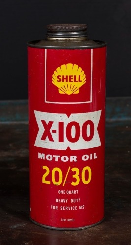 SHELL: A Shell one quart 23/30 oil tin