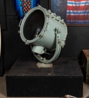 SEARCH LIGHT: A large 1990s Japanese ships Suez Canal searchlight - 4