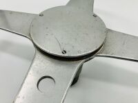 STEERING WHEEL: An original 430mm four-spoke steering wheel, including splined boss, possibly from a Ferrari Tipo 500/625 racing car - 5