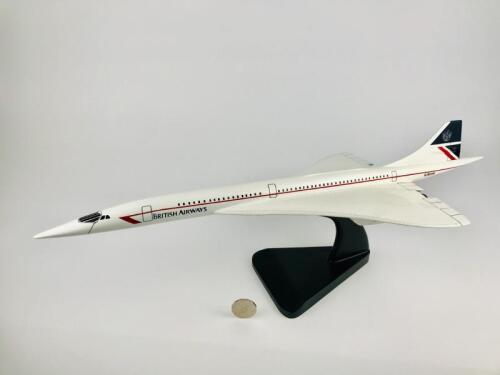 BRITISH AIRWAYS CONCORDE: A 1:100 scale (61cm long) wooden model, registration 'G-BOAB'