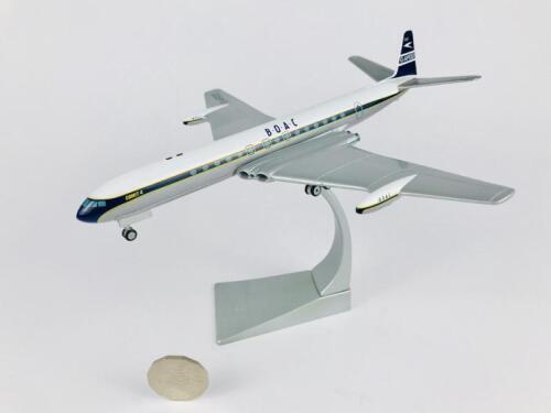 B.O.A.C COMET 4: A 1:65 scale (23cm long) metal model, registration 'G-APDD'.