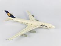 LUFTHANSA BOEING 747-400: A 1:200 scale (35cm long) 'Boeing 747-400' resin body with plastic wings, registration 'D-ABVB Bonn', Zertifikat Modell #3733 - 2
