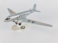 AMERICA AIRLINES DC3: A 1:100 scale (20cm long) 'Flagship Knoxville' McDonnell Douglas DC3, plastic model, registration 'NC21798'.
