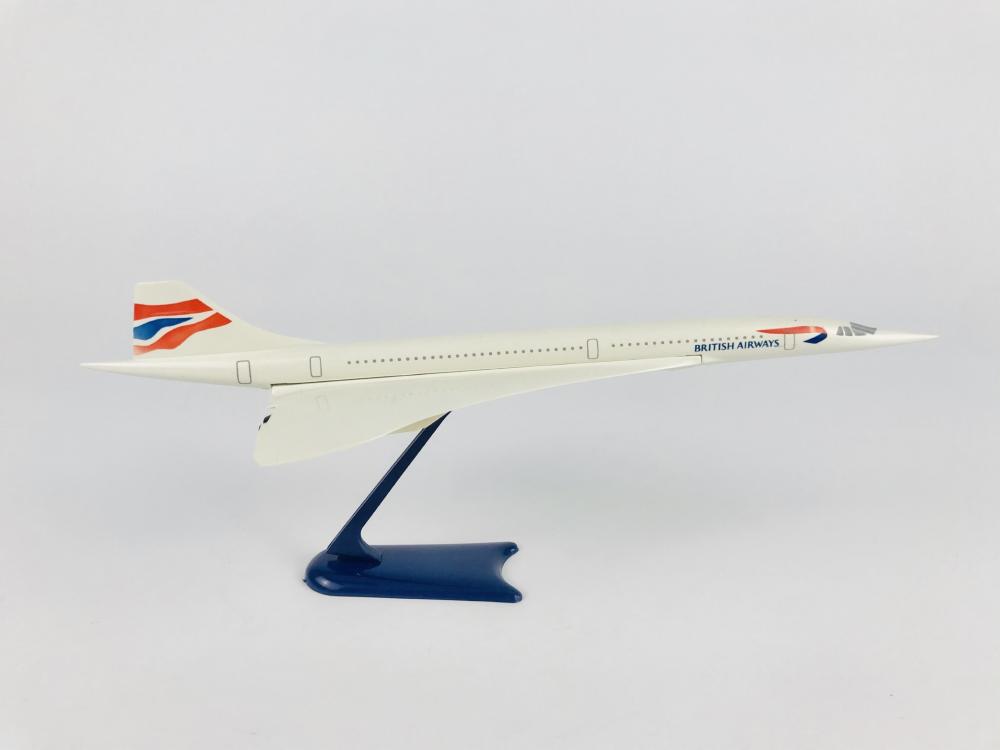 CONCORDE: A 1:250 scale (25cm long) British Airways, plastic model with ...