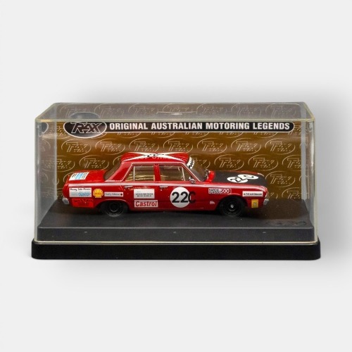 VF VALIANT: A Trax 1:43 scale Valiant VF Pacer model, the number 22C race car as driven by Ryan - Kable at Bathurst 1969, part of the Bathurst racing series collection, model number TR63C