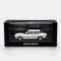 LANCIA: A 1:43 scale Minichamps 1981 Lancia Beta HPE model, limited edition 2016 pieces, model number 400 125710