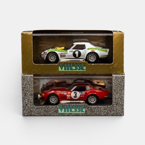 CORVETTE: A pair of 1:43 scale Vitesse Le Mans models, a 1968 Chevrolet Corvette #3 in red, also a 1970 Chevrolet Corvette #1 in white